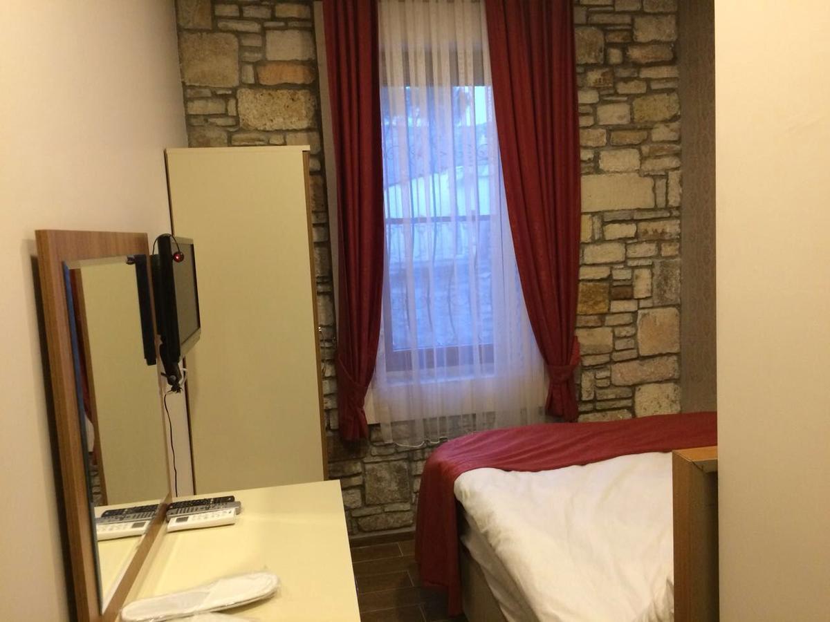 Deniz Hotel Yenifoca Dış mekan fotoğraf