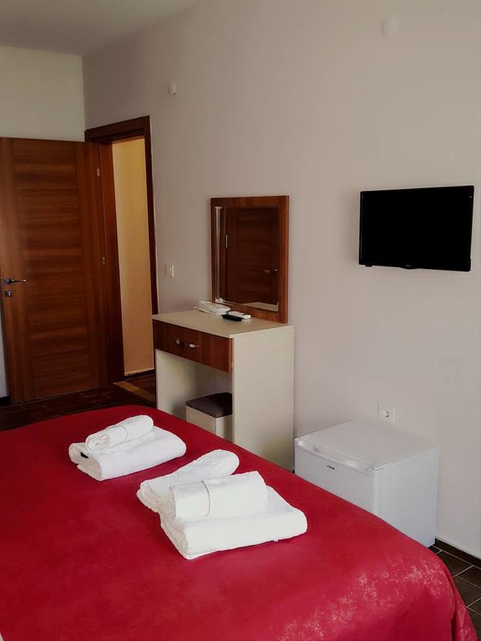 Deniz Hotel Yenifoca Dış mekan fotoğraf