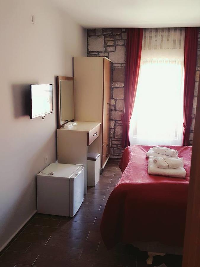Deniz Hotel Yenifoca Dış mekan fotoğraf
