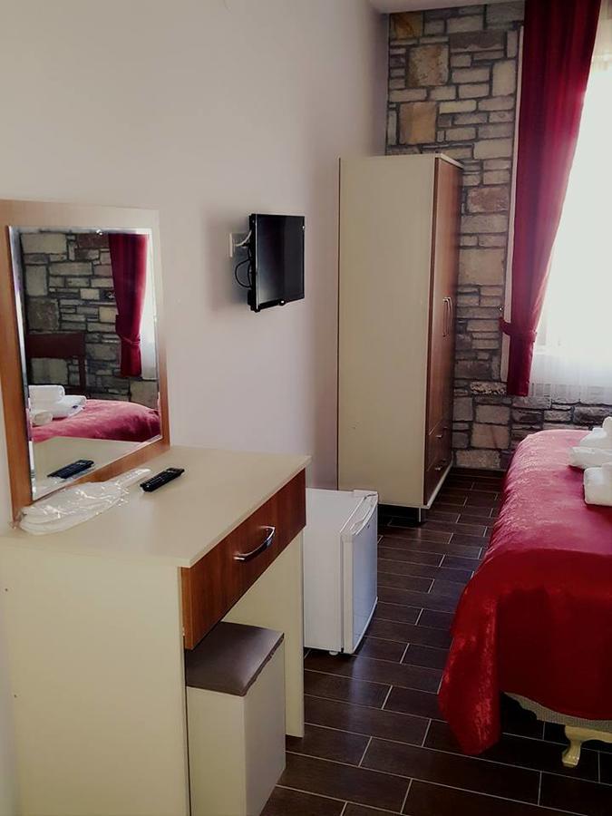 Deniz Hotel Yenifoca Dış mekan fotoğraf